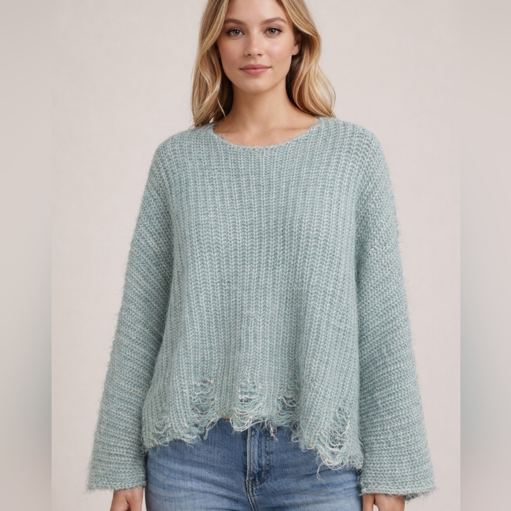 Davi & Dani Seafoam Fuzzy Sequin Knit Distressed Hem Sweater NWT